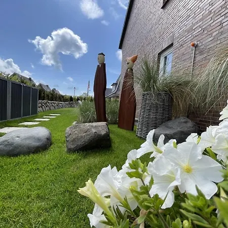Apartmán House 6 *