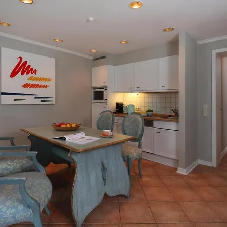 Apartmán House 6 *